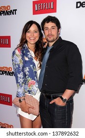 Jenny Mollen And Jason Biggs At The 