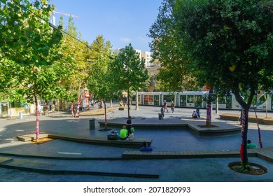 Jerusalem, Israel - August 31, 2021: Scene Of The Zion Square, With Tram Train And Visitors, In The Center Of Jerusalem, Israel