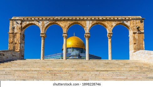 Jerusalem, Israel - October 12, 2017: Temple Mount with gateway arches leading to Dome of the Rock Islamic monument and Dome of the Chain shrine in Jerusalem Old City