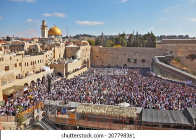 JERUSALEM, ISRAEL - OCTOBER 16, 2011:  The most joyous holiday of the Jewish people - Sukkot. The Western Wall in Jerusalem temple