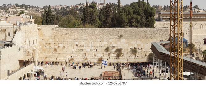 Jerusalem / Israel - October 2018: The Western Wall With Jewish People Praying In The Old City Of Jerusalem.