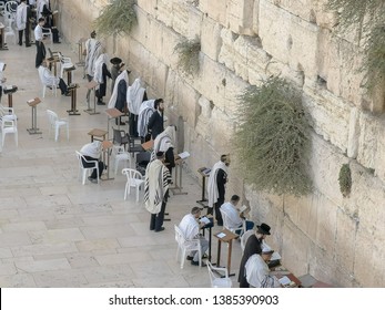 JERUSALEM, ISRAEL- SEPTEMBER, 21, 2016: High Angle View From The Walkway Above The Wailing Wall In Jerusalem