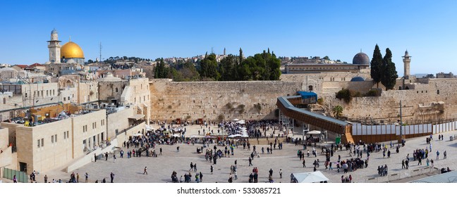 Jerusalem's Western Wall And Dome Of The Rock, Panoramic View