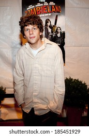 Jesse Eisenberg At ZOMBIELAND Premiere, AMC River East 21, Chicago, IL September 28, 2009