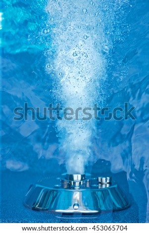 jetstream in swimmingpool