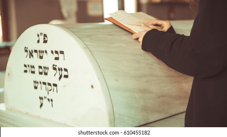 Jewish Prayer On Holy Cemetery. Baal Shem Tov Matisyahu.