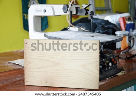 A jigsaw or electric jigsaw is a hand tool designed primarily for cutting. The working characteristics of the machine are There is a motor that drives the gears to move the saw blade up and down alter