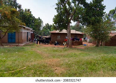 Jinja, Uganda, Africa - 07.24.2021.
In The African Village, Families Live In Large Family Groups.