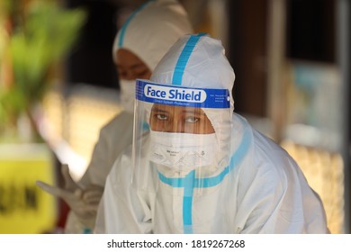 Jitra, Malaysia - September 13, 2020: Swab Test Had Been Done To All Close Contact Pupil And Staff Of Sekolah Kebangsaan Jitra Due To Positive Covid-19, Managed By The Frontliners