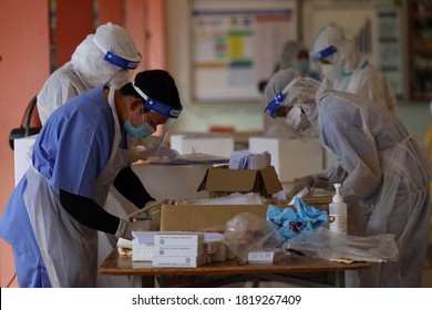 Jitra, Malaysia - September 13, 2020: Swab Test Had Been Done To All Close Contact Pupil And Staff Of Sekolah Kebangsaan Jitra Due To Positive Covid-19, Managed By The Frontliners