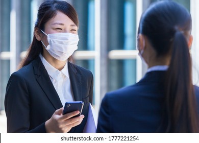 Job Hunting Student Wearing A Mask