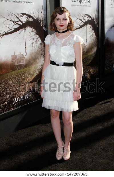 Joey King Conjuring Los Angeles Premiere Stock Photo Edit Now 147209063