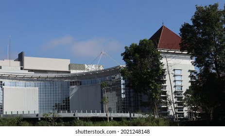 Jogja, Indonesia - July 26, 2021: Central Library Building At Islamic University Of Indonesia, UII, Study Room, Reading Room, Seminar Room, Computer Lab, Library Research Source