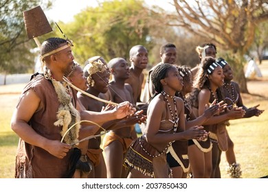 JOHANNESBURG, SOUTH AFRICA - Aug 11, 2021: Traditional African Dancers Performing In Tribal Clothing And Adornments In Johannesburg