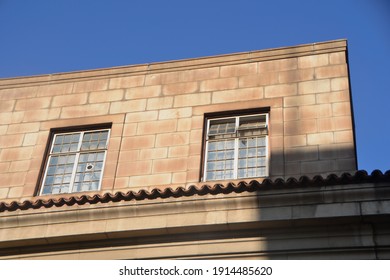 Johannesburg, South Africa - February 08, 2021: Old Court Room Architectural Elements Of Stone And Concrete Masonry Mid Morning Newtown