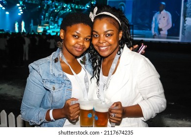 JOHANNESBURG, SOUTH AFRICA - Oct 14, 2021: The VIP Guests Posing For A Photo At The Drake Music Concert