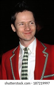 John Cameron Mitchell At NATIONAL BOARD OF REVIEW AWARDS, NY 1/7/2002