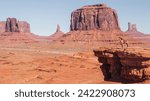 John Ford Point in Monument Valley, a cinematic vista of towering red mesas and vast desert expanses. Immortalized in Western films, this iconic viewpoint captures the rugged beauty of the Southwest.