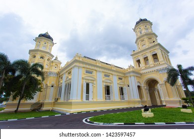 Masjid abu bakar Images, Stock Photos & Vectors  Shutterstock