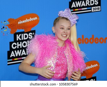 JoJo Siwa At The Nickelodeon's 2018 Kids' Choice Awards Held At The Forum In Inglewood, USA On March 24, 2018.