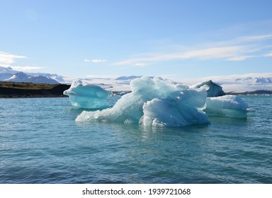 Jokulsarlon Glacier Lagoon, bordering Vatnajokull National Park in southeastern Iceland