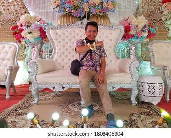 JOMBANG, INDONESIA - AUGUST 15, 2020: A Wedding Party During Coronavirus Pandemic Is Celebrated In A Village In Jombang, Indonesia.