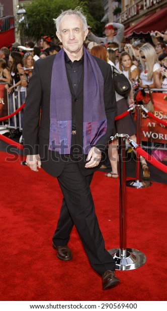 Jonathan Pryce Attends World Premiere Pirates Stock Photo Edit Now 290569400