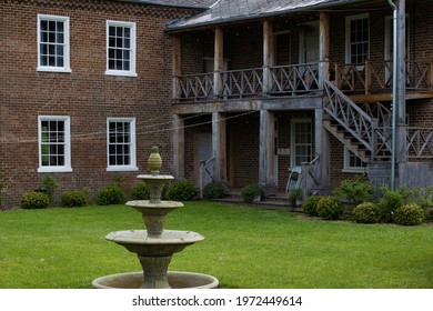 Jonesborough, Tennessee, USA - May 2, 2021:  Historical Cherokee Creek Farm House Built In 1830. 