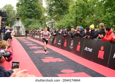 JonkopingSweden -18-09-2021:  At The Finish Line IRONMAN 70.3 Jonkoping European TriClub Championship I Triathlon.The Competition Is A Triathlon That Includes Swimming, Cycling And Runni