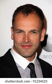 Jonny Lee Miller At The 2011 MOCA Gala, MOCA Grand Avenue, Los Angeles, CA 11-12-11