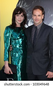 Jonny Lee Miller, Wife Michele Hicks At The 