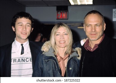 Joseph Gordon-Levitt, Kim Gordon, And Jordan Melamed At The Premiere Of MANIC, 4/23/2003, NYC