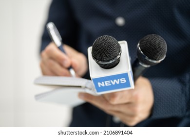 Journalist Report Interview. New Broadcasting Reporter. Journalism And Press