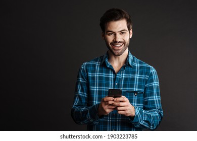 166,388 Guy Smiling On Phone Stock Photos, Images & Photography 