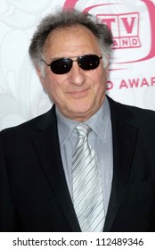 Judd Hirsch At The 5th Annual TV Land Awards. Barker Hangar, Santa Monica, CA. 04-14-07