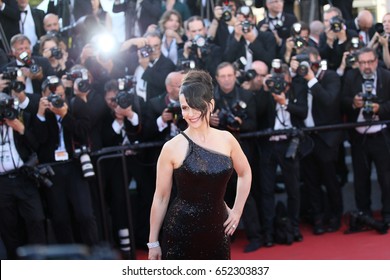 Juliette Binoche attends the Closing Ceremony during the 70th annual Cannes Film Festival at Palais des Festivals on May 28, 2017 in Cannes, France.