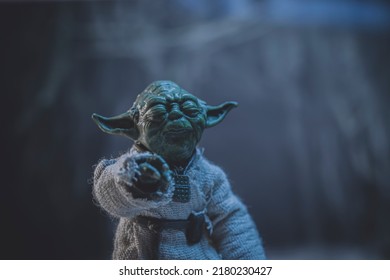 JULY 18 2022: Star Wars Scene With Jedi Master Yoda Meditating With The Force On Dagobah - Hasbro Action Figure