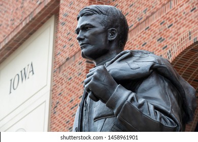 July 21, 2019 - Iowa City, Iowa, USA: Statue Of Nile Clarke Kinnick Jr. Who Was A Student And A College Football Player At The University Of Iowa. 