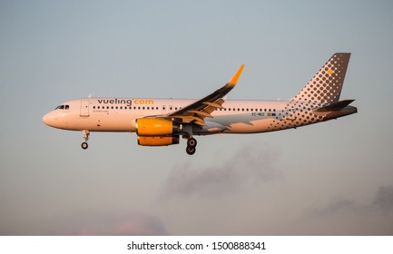 July 27, 2019: Airbus A320 - EC-MDZ From Vueling Airlines Arriving In 