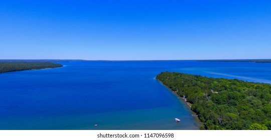 454 Manitoulin Island Images, Stock Photos & Vectors 