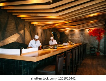Imagenes Fotos De Stock Y Vectores Sobre Ceiling Restaurant