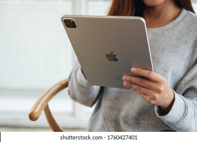 Jun 16th 2020 : A Woman Holding And Using Apple New Ipad Pro 2020 Tablet Pc At Home , Chiang Mai Thailand