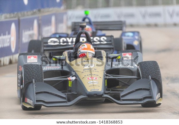 June 01, 2019 -\
Detroit, Michigan, USA: JAMES HINCHCLIFFE (5) of Canada races\
through the turns during the  race for the Detroit Grand Prix at\
Belle Isle in Detroit,\
Michigan.