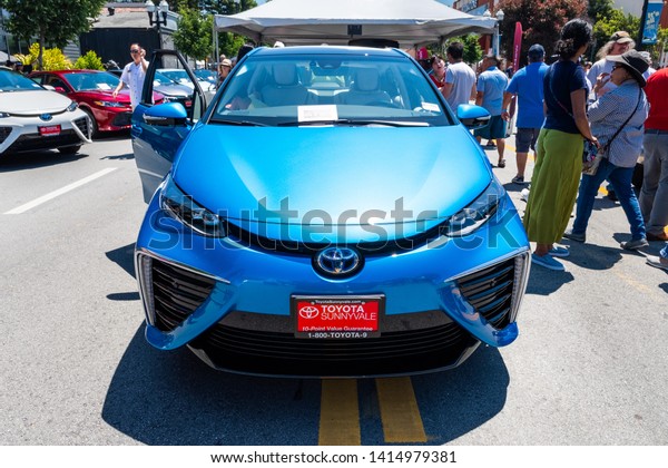 June 2, 2019\
Sunnyvale / CA / USA - The Toyota Mirai fuelcell car (a mid-size\
hydrogen fuel cell car manufactured by Toyota) on display in\
downtown Sunnyvale, Silicon\
Valley