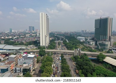 June 2022 Lrt Line Pulo Mas Stock Photo 2183011163 | Shutterstock