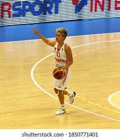 June 22, 2013 Euro Basket 2013 In Sweden And Turkey Women's Basketball Women's National Team In France Karşılaştı.türki National Player Isil Alben Takes Possession.