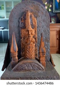 June 5th 2019 At Mr. Suyanto Residence: An Ancient Meteorite Sculpture, One Of Indonesia Heirloom Collection