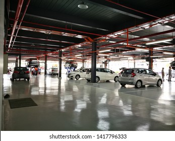 June 7, 2019 - Actmar Honda Klang, Malaysia. New Wing Of Local Car Service Centre In Malaysia That Consists Of Service Counter For Customers And Spacious Workshop Facilities. 