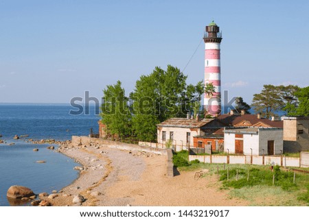 Leuchtturm an der Ostsee in Schweden