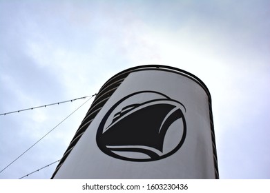 Juneau, Alaska  USA - 09.23.2018:
Holland America Cruise Line Logo On Top Of Smoke Stack